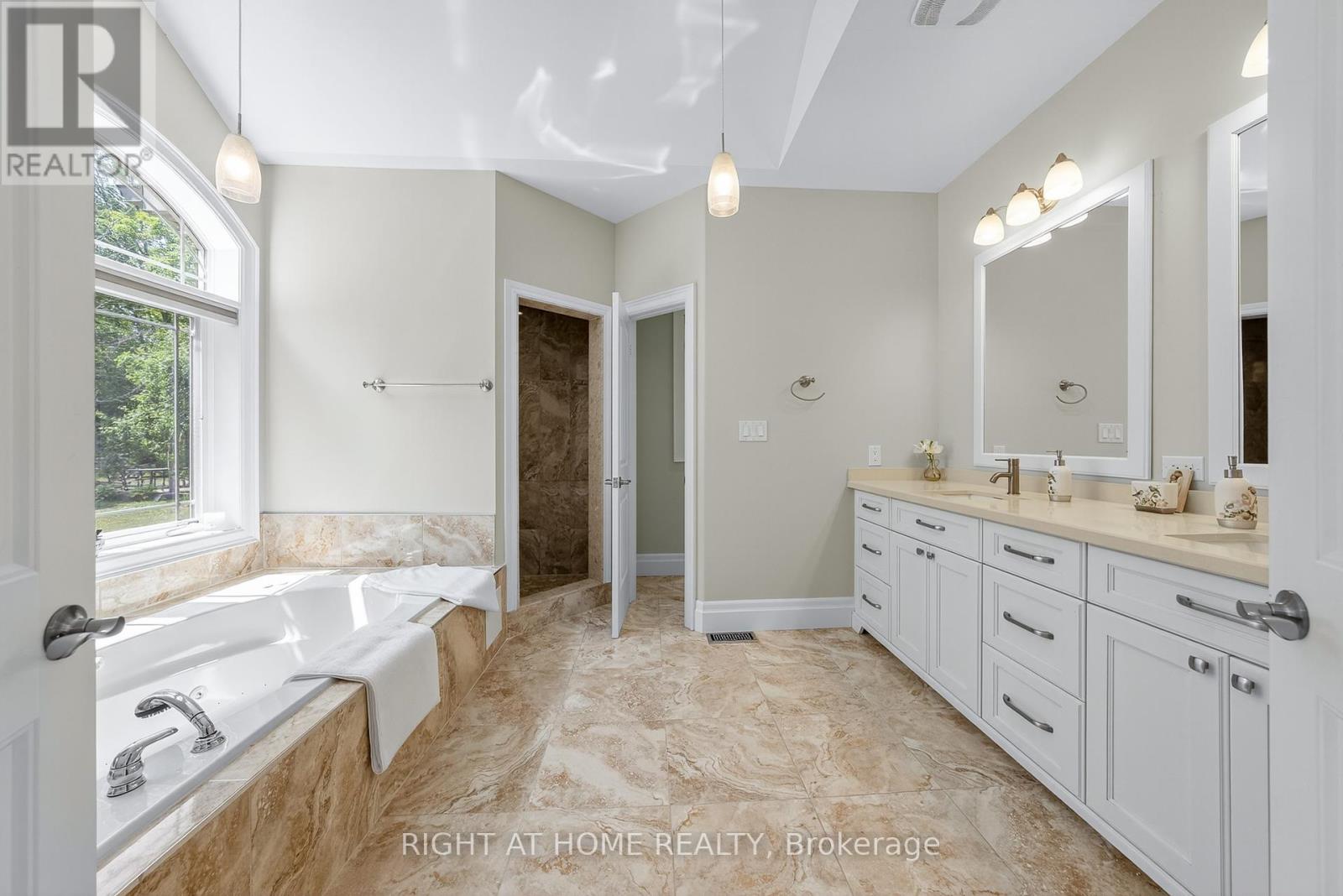 3500 Crescent Harbour Road, Innisfil, Ontario  L9S 2Y8 - Photo 24 - N12428830
