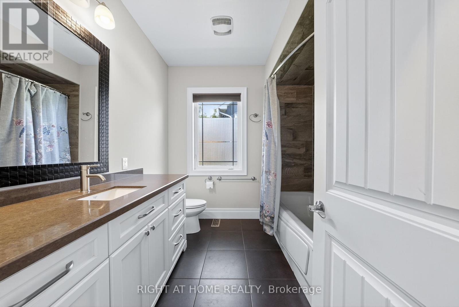 3500 Crescent Harbour Road, Innisfil, Ontario  L9S 2Y8 - Photo 28 - N12428830