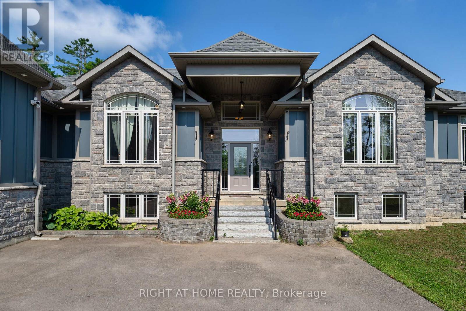 3500 Crescent Harbour Road, Innisfil, Ontario  L9S 2Y8 - Photo 7 - N12428830