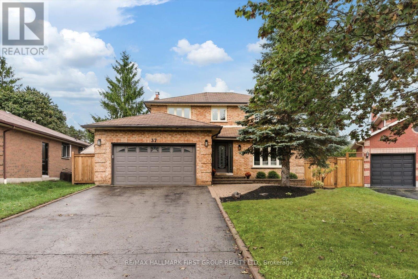 37 Enzo Crescent, Uxbridge, Ontario  L9P 1M3 - Photo 1 - N12428839