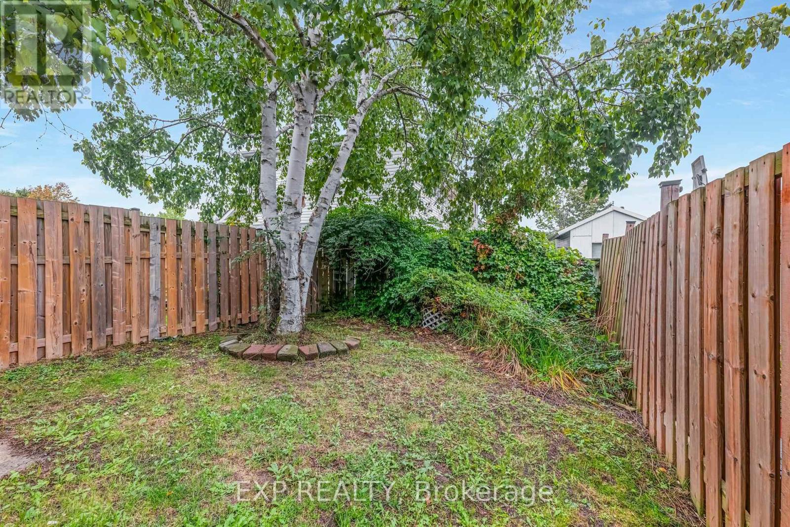 2183 Ferguson Street, Innisfil, Ontario  L9S 1X6 - Photo 16 - N12428857