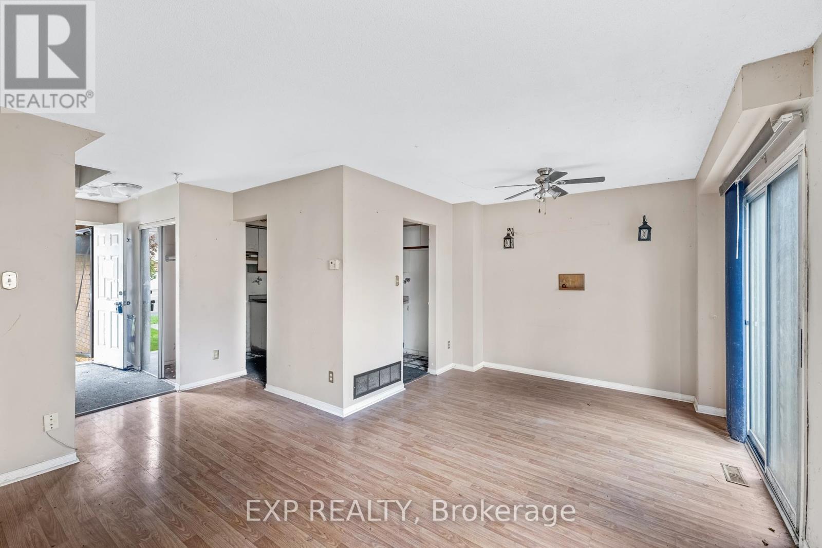 2183 Ferguson Street, Innisfil, Ontario  L9S 1X6 - Photo 4 - N12428857