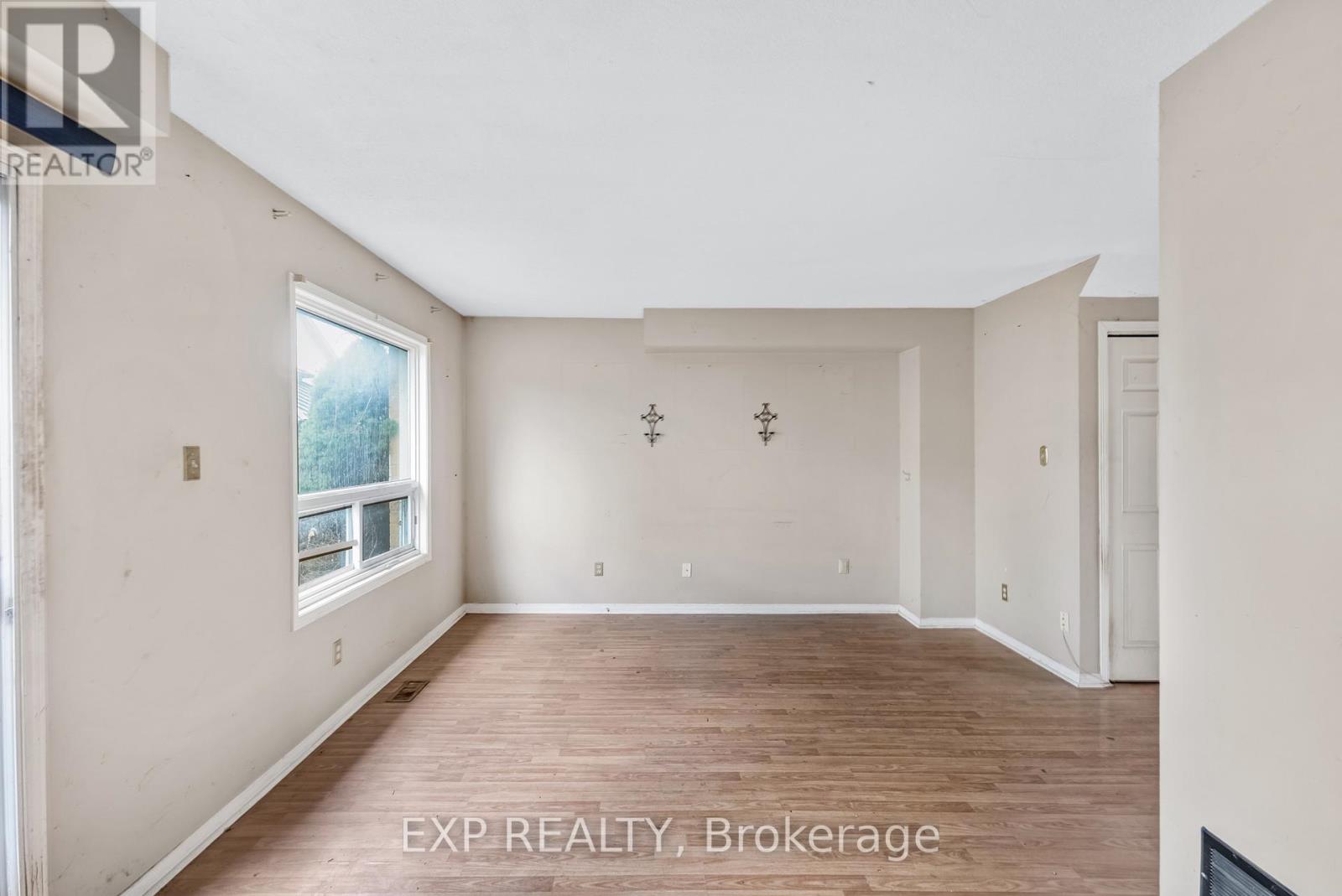 2183 Ferguson Street, Innisfil, Ontario  L9S 1X6 - Photo 8 - N12428857
