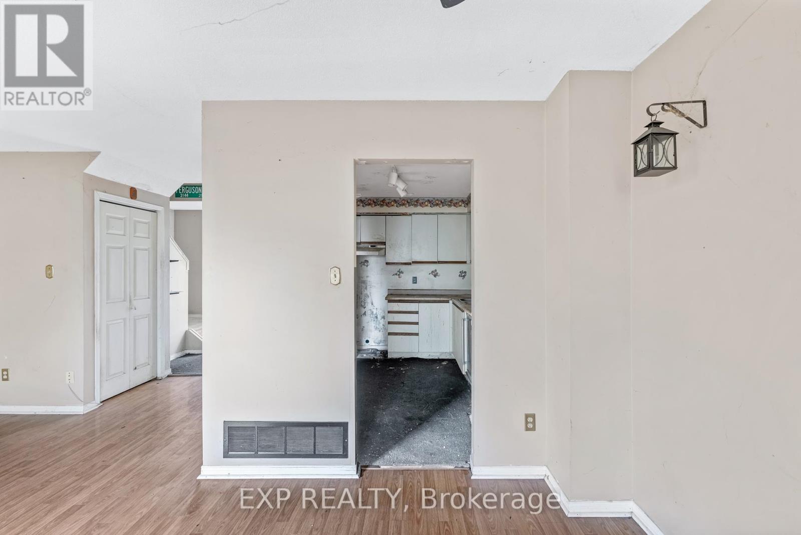 2183 Ferguson Street, Innisfil, Ontario  L9S 1X6 - Photo 9 - N12428857