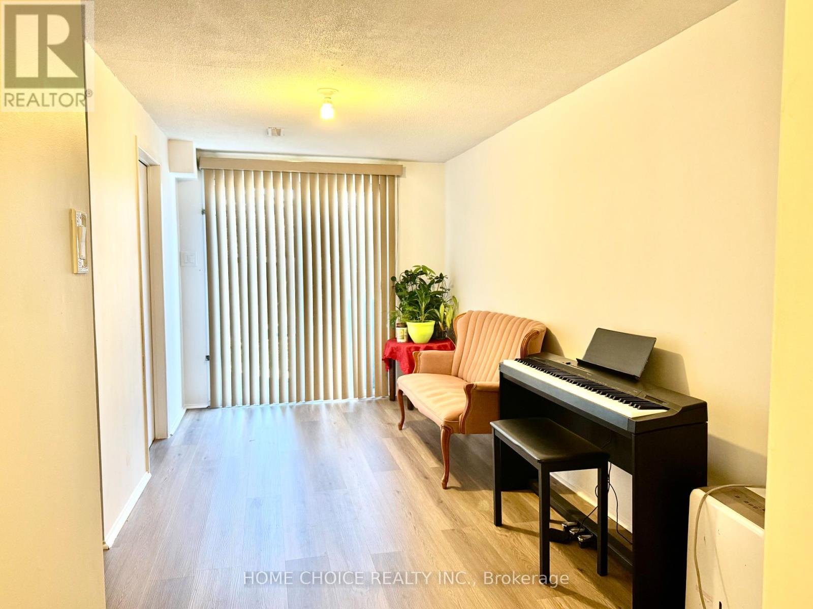 43 - 30 Dundalk Drive, Toronto, Ontario  M1P 4W1 - Photo 23 - E12373674