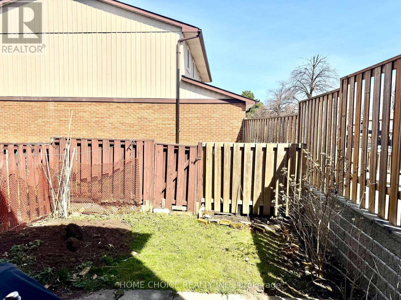 43 - 30 Dundalk Drive, Toronto, Ontario  M1P 4W1 - Photo 28 - E12373674