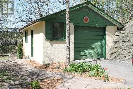 33 King Street, Halton Hills, Ontario  L7G 2G9 - Photo 7 - W12428082