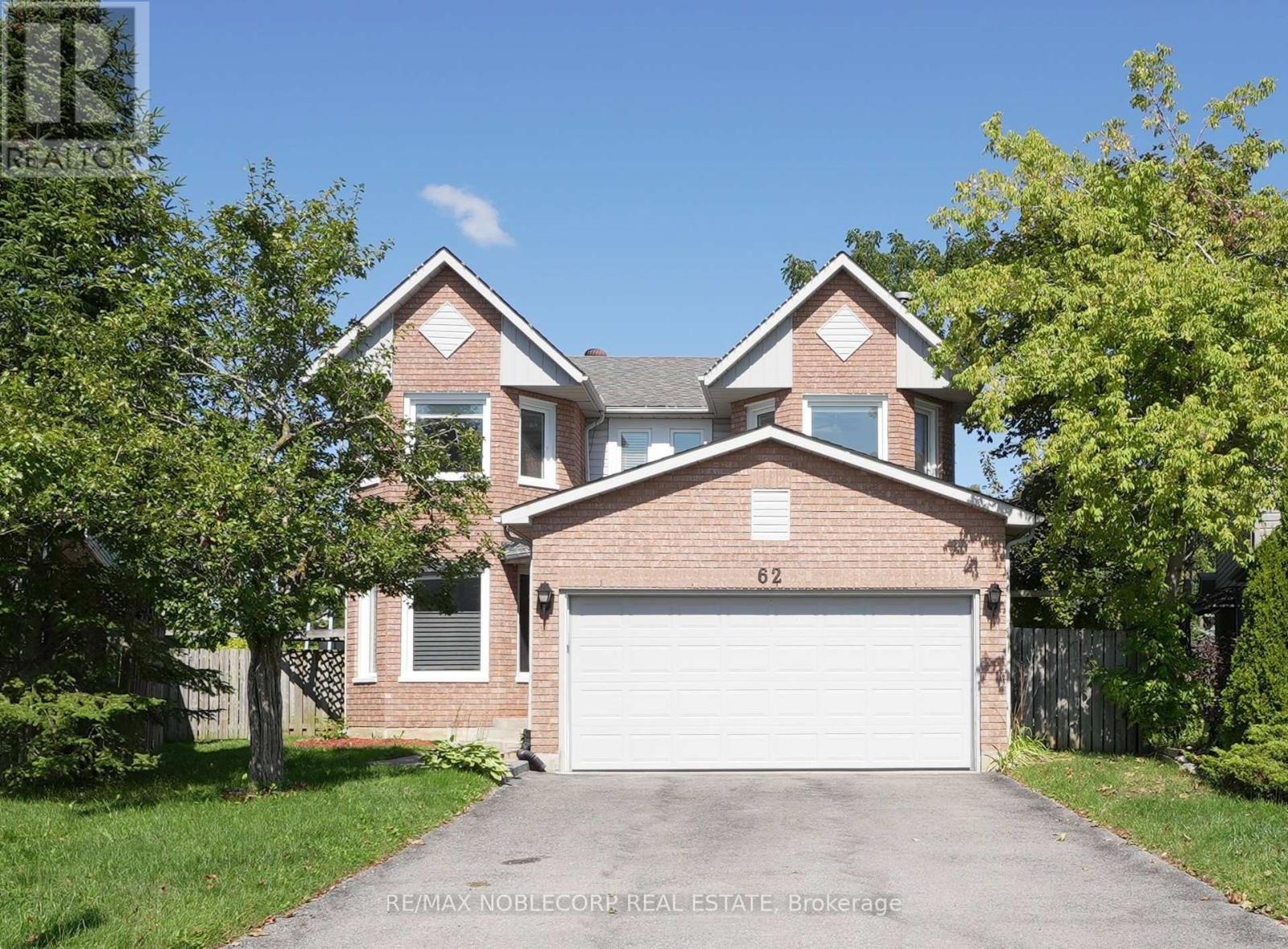 62 O'SHAUGHNESSY CRESCENT, Barrie, Ontario