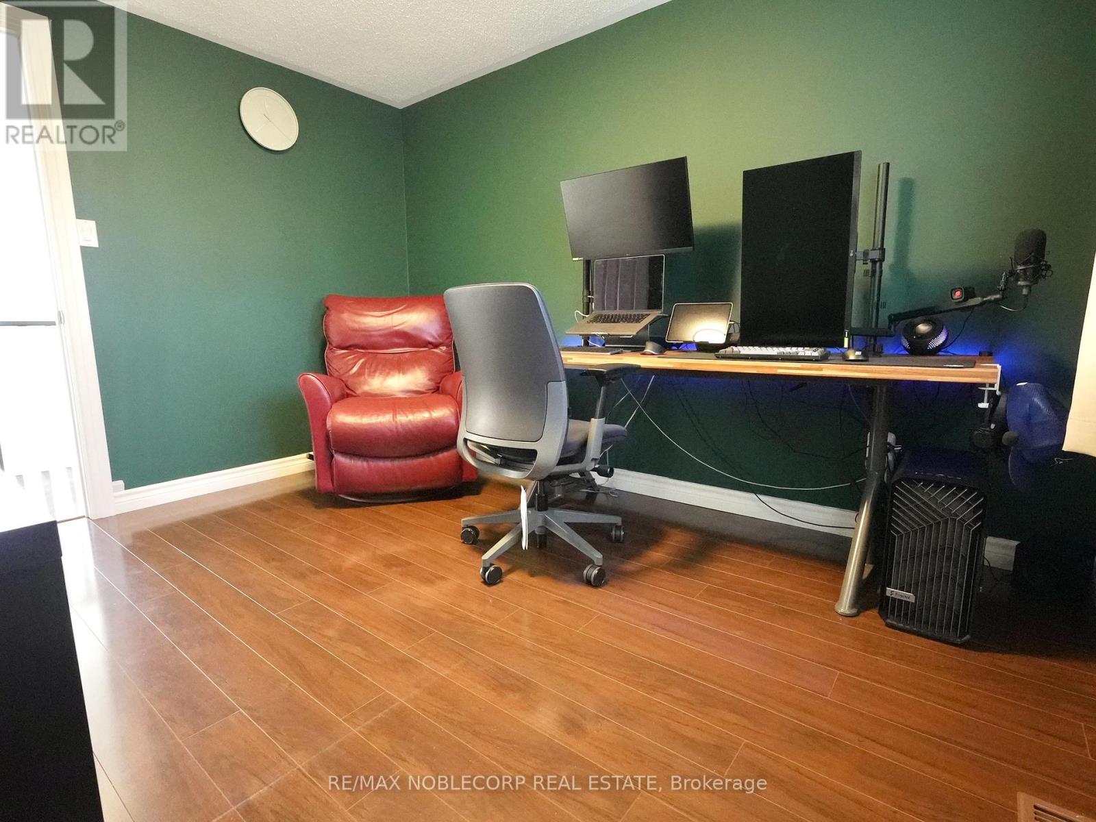 62 O'shaughnessy Crescent, Barrie, Ontario  L4N 7L8 - Photo 31 - S12428845