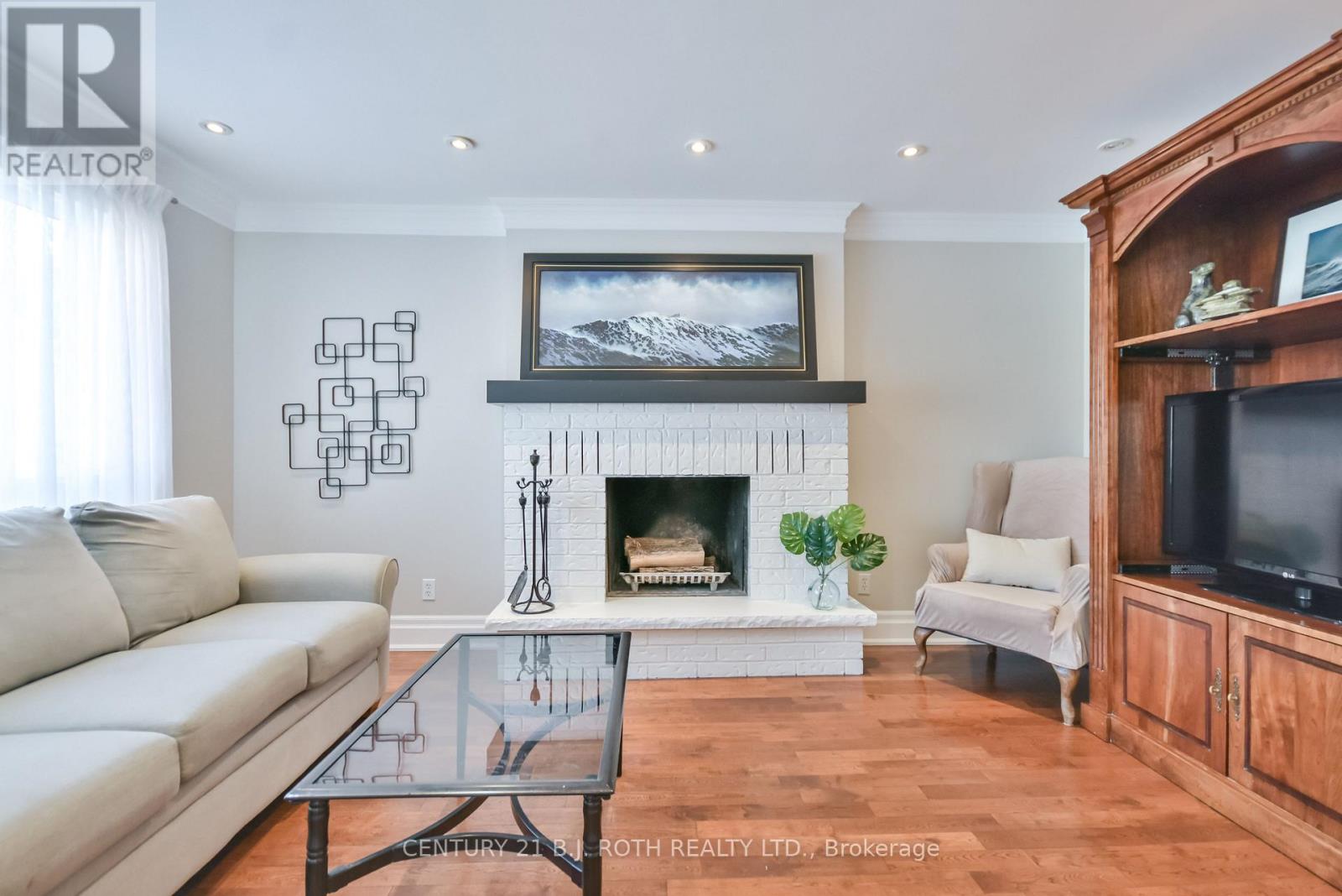 25 Keats Drive, Barrie, Ontario  L4N 6C9 - Photo 17 - S12428865