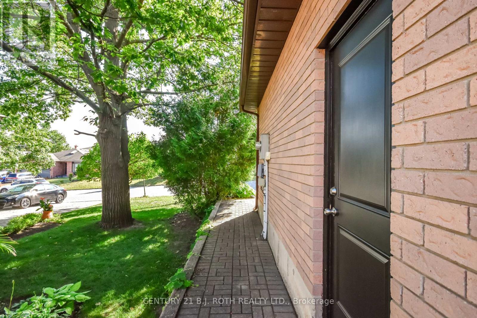 25 Keats Drive, Barrie, Ontario  L4N 6C9 - Photo 21 - S12428865