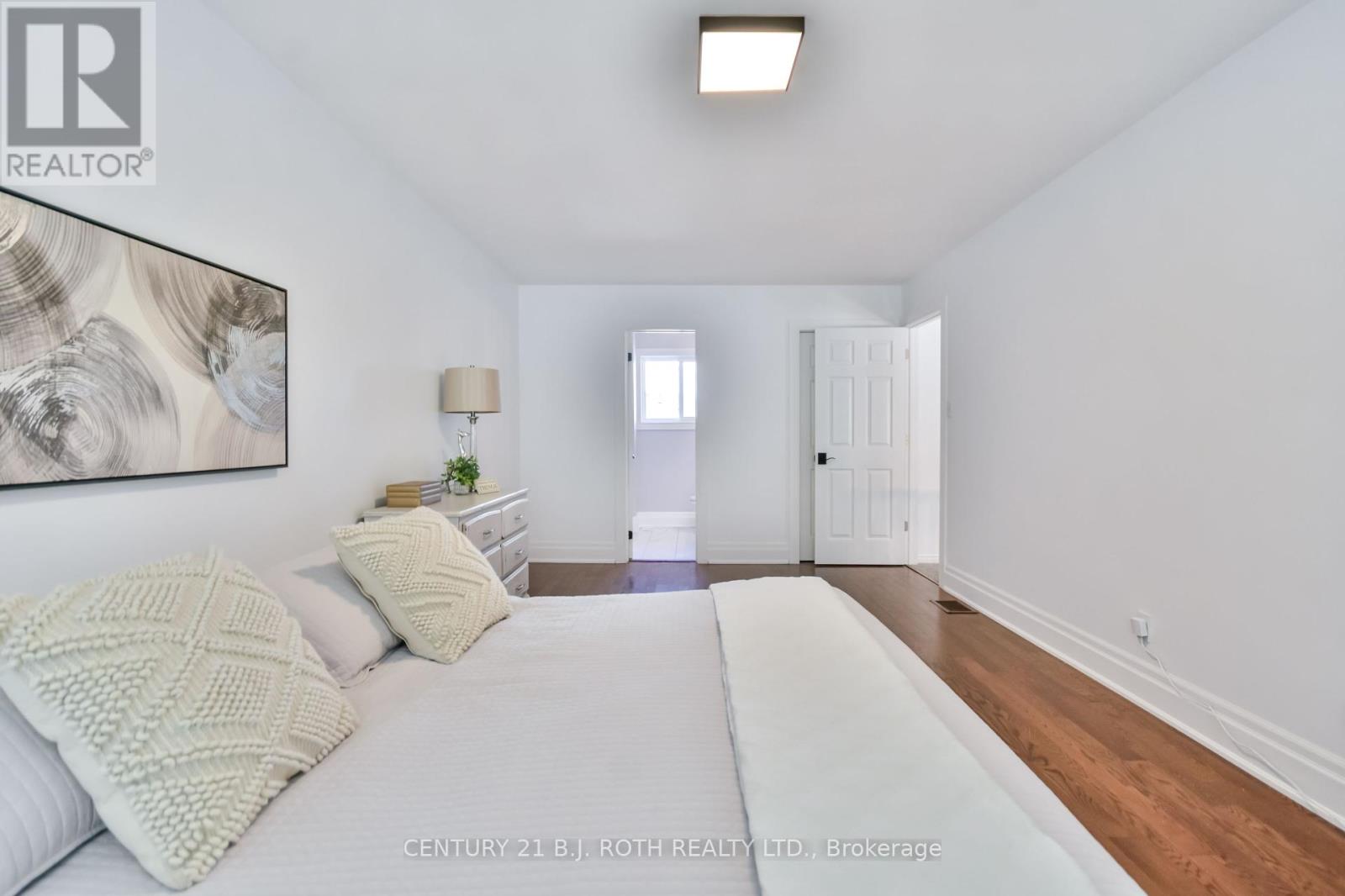 25 Keats Drive, Barrie, Ontario  L4N 6C9 - Photo 24 - S12428865