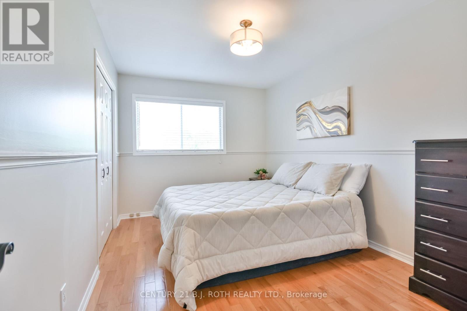 25 Keats Drive, Barrie, Ontario  L4N 6C9 - Photo 28 - S12428865