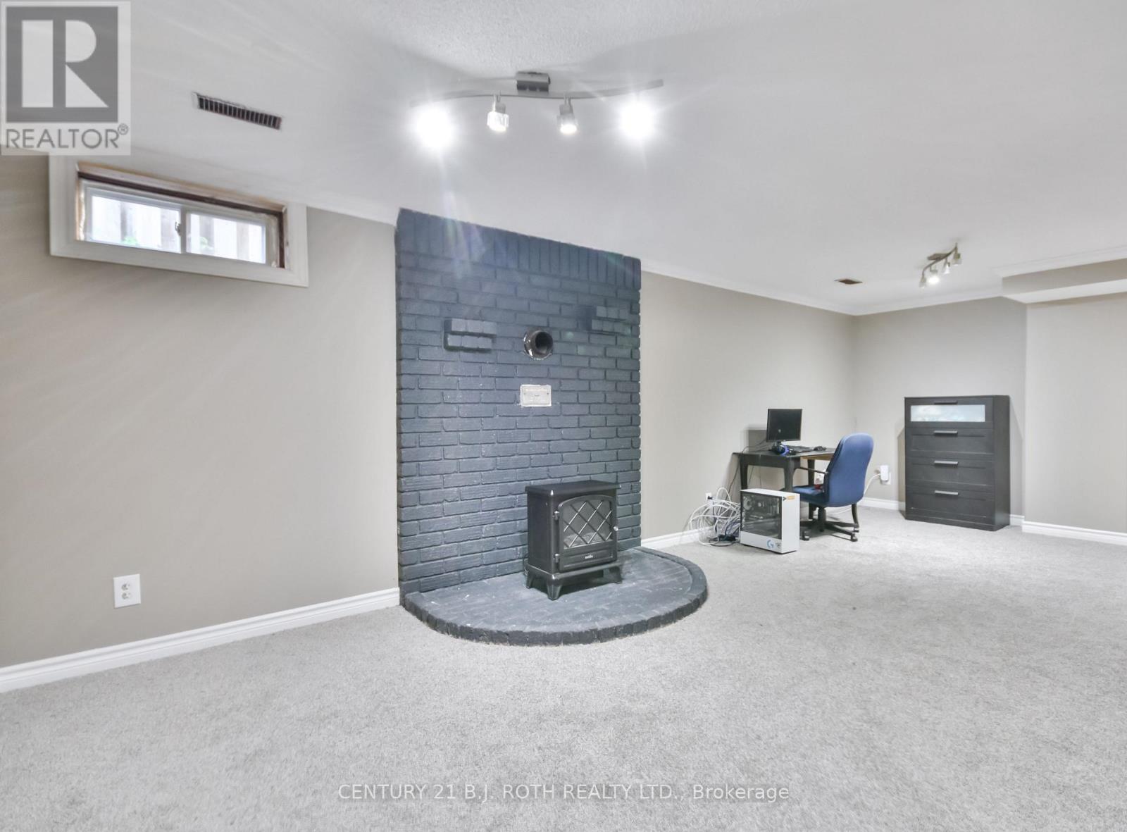 25 Keats Drive, Barrie, Ontario  L4N 6C9 - Photo 31 - S12428865