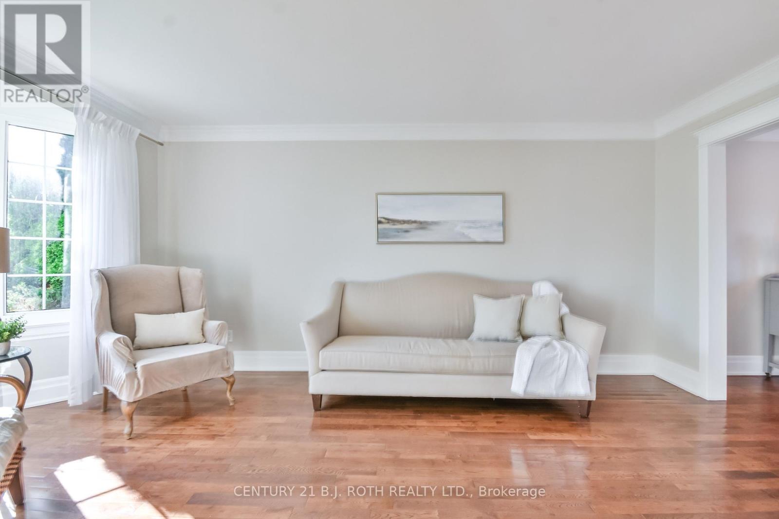 25 Keats Drive, Barrie, Ontario  L4N 6C9 - Photo 4 - S12428865