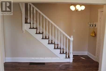 33 King Street, Halton Hills, Ontario  L7G 2G9 - Photo 4 - W12428082