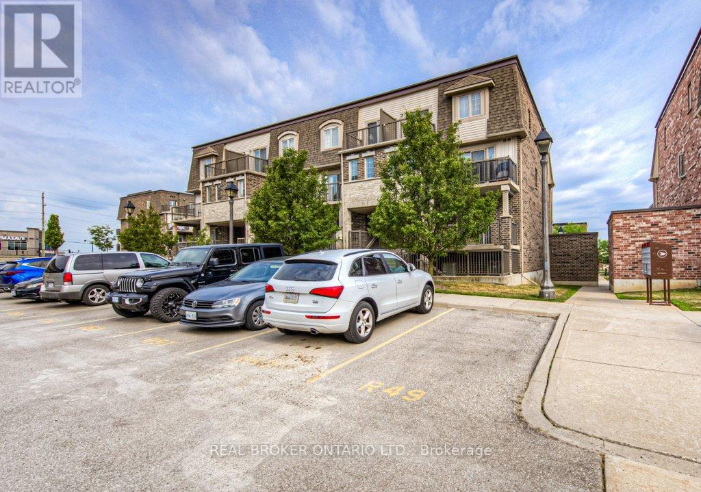F - 240 Rachel Crescent, Kitchener, Ontario  N2R 0E1 - Photo 1 - X12428365