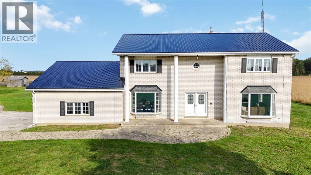 1804 Huffs Corners Road, Dawn-Euphemia, Ontario  N0N 1A0 - Photo 2 - 25024588