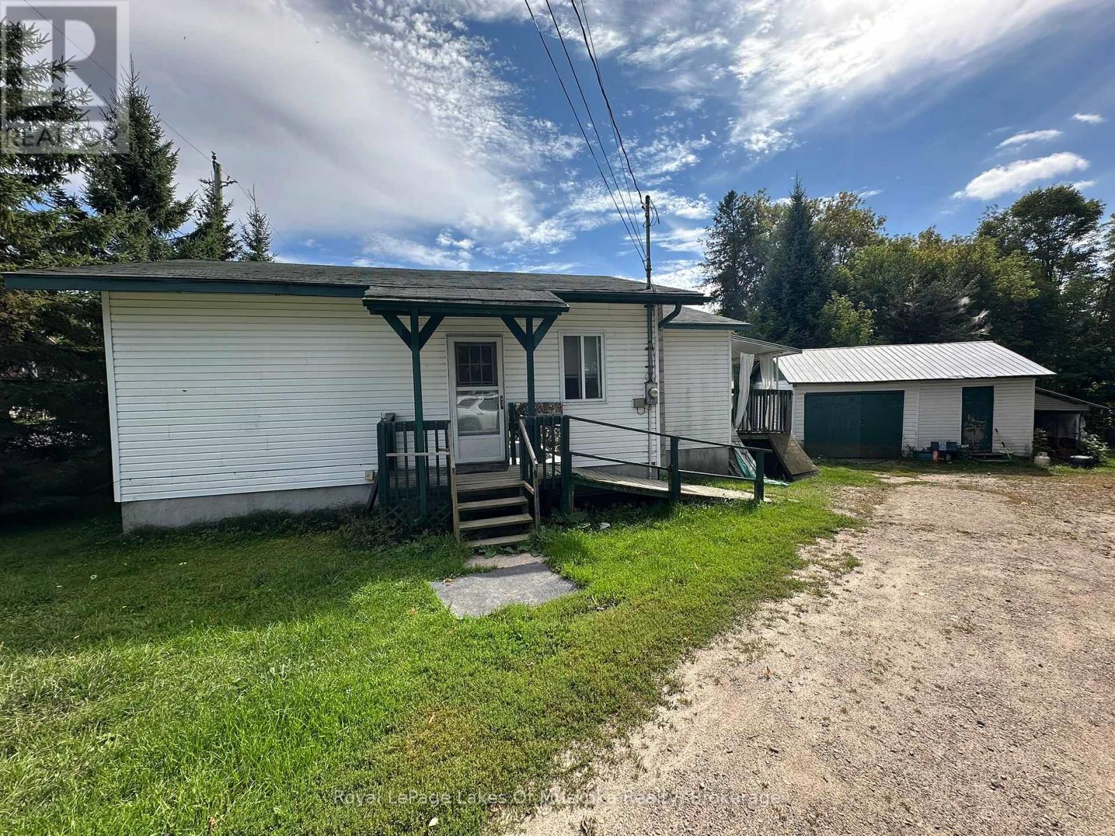 125 ONTARIO STREET, Burk's Falls, Ontario