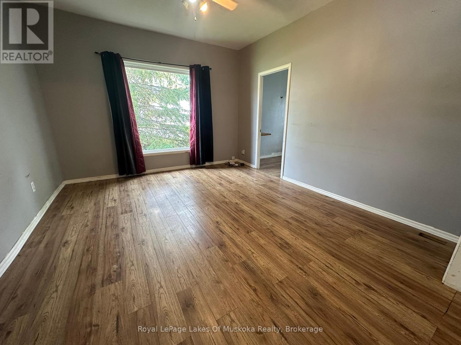 125 Ontario Street, Burk's Falls, Ontario  P0A 1C0 - Photo 6 - X12428894