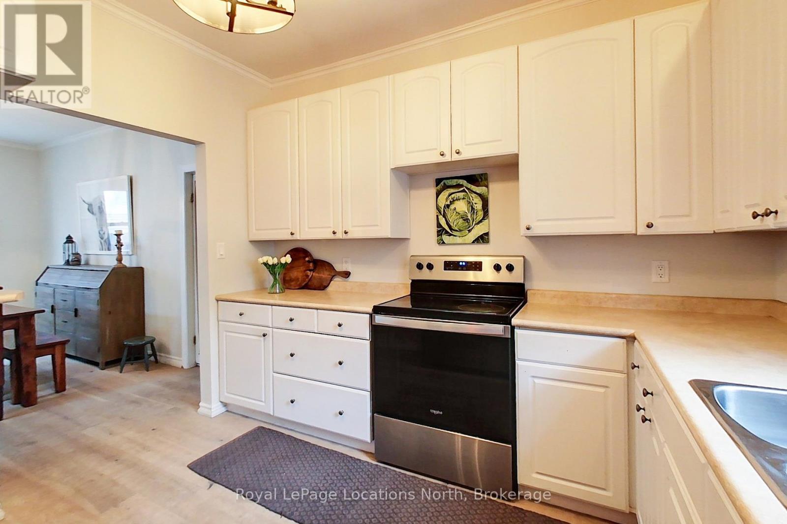 36 Nelson Street E, Meaford, Ontario  N4L 1N6 - Photo 21 - X12428921