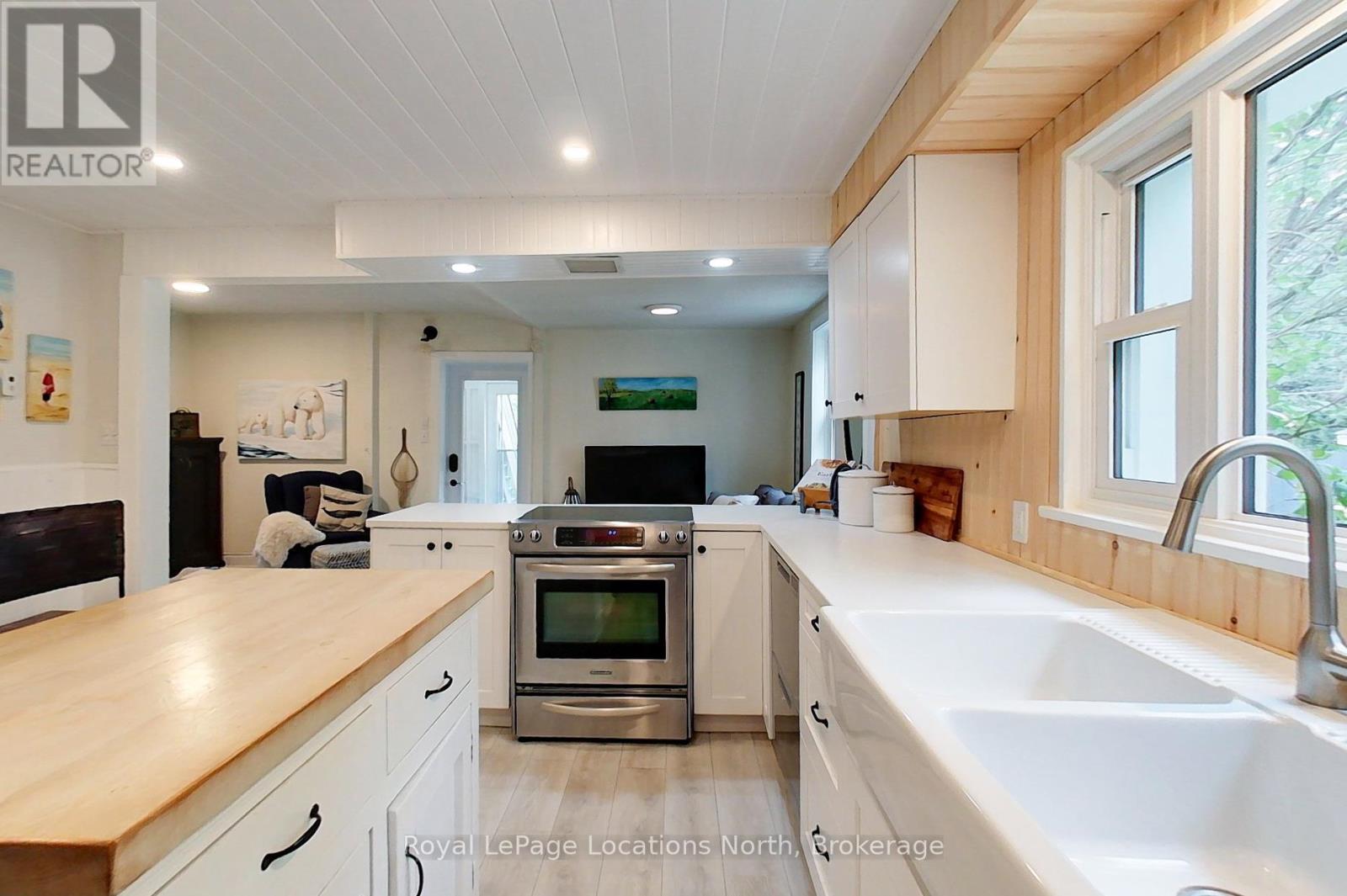 36 Nelson Street E, Meaford, Ontario  N4L 1N6 - Photo 35 - X12428921