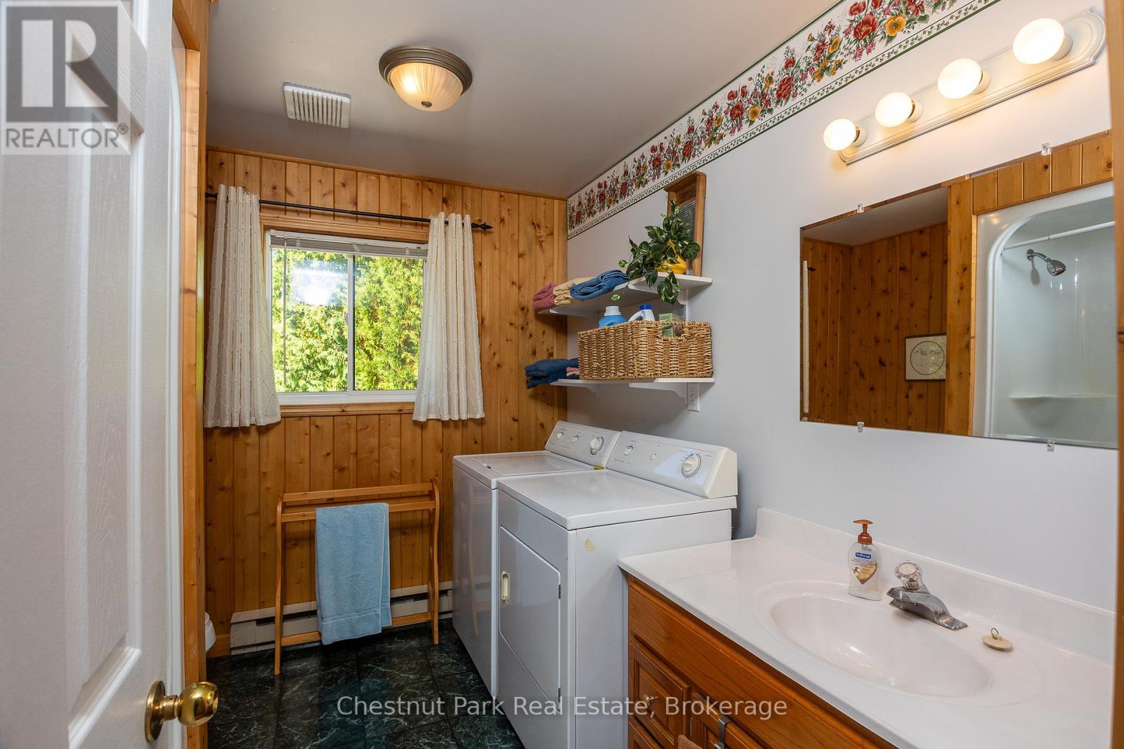 11 Eagle Road, Northern Bruce Peninsula, Ontario  N0H 2R0 - Photo 13 - X12428923