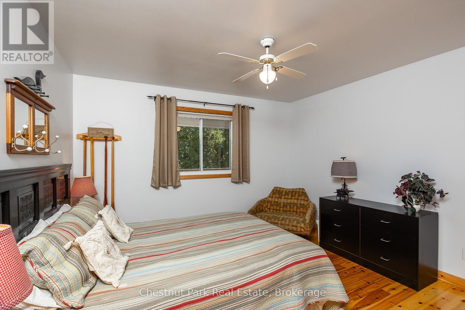 11 Eagle Road, Northern Bruce Peninsula, Ontario  N0H 2R0 - Photo 17 - X12428923