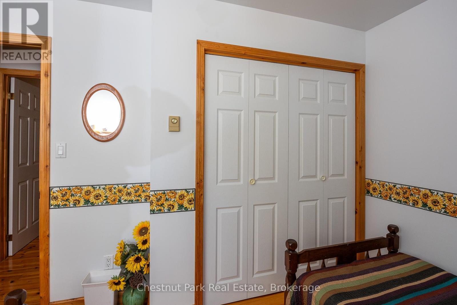 11 Eagle Road, Northern Bruce Peninsula, Ontario  N0H 2R0 - Photo 21 - X12428923