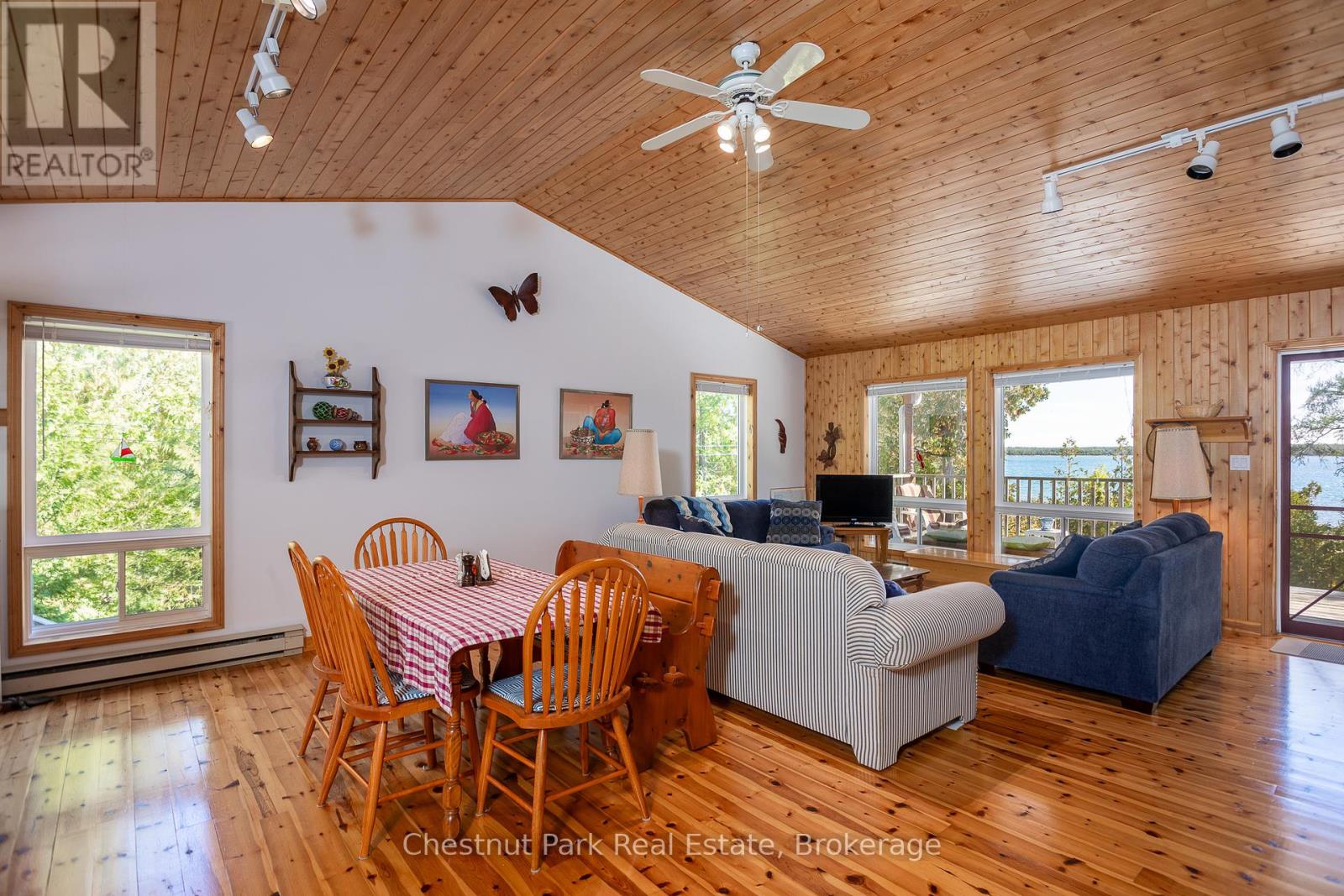 11 Eagle Road, Northern Bruce Peninsula, Ontario  N0H 2R0 - Photo 7 - X12428923