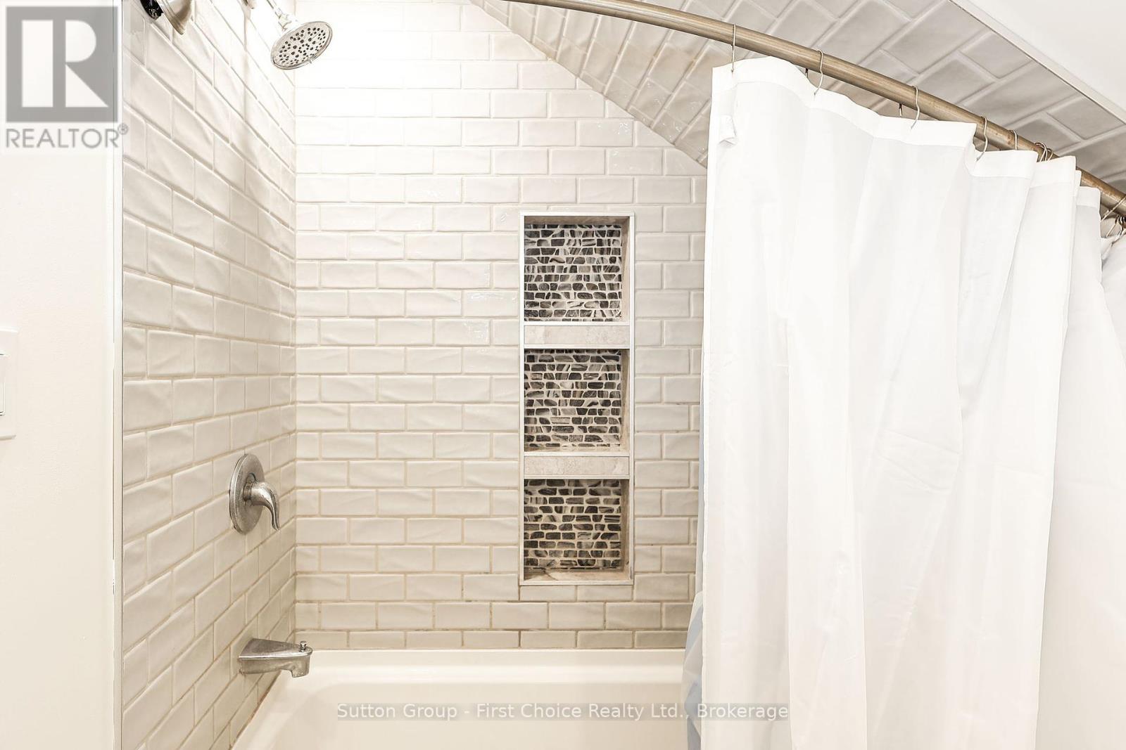 36 Mcnab Street, Stratford, Ontario  N5A 1Y9 - Photo 41 - X12428962