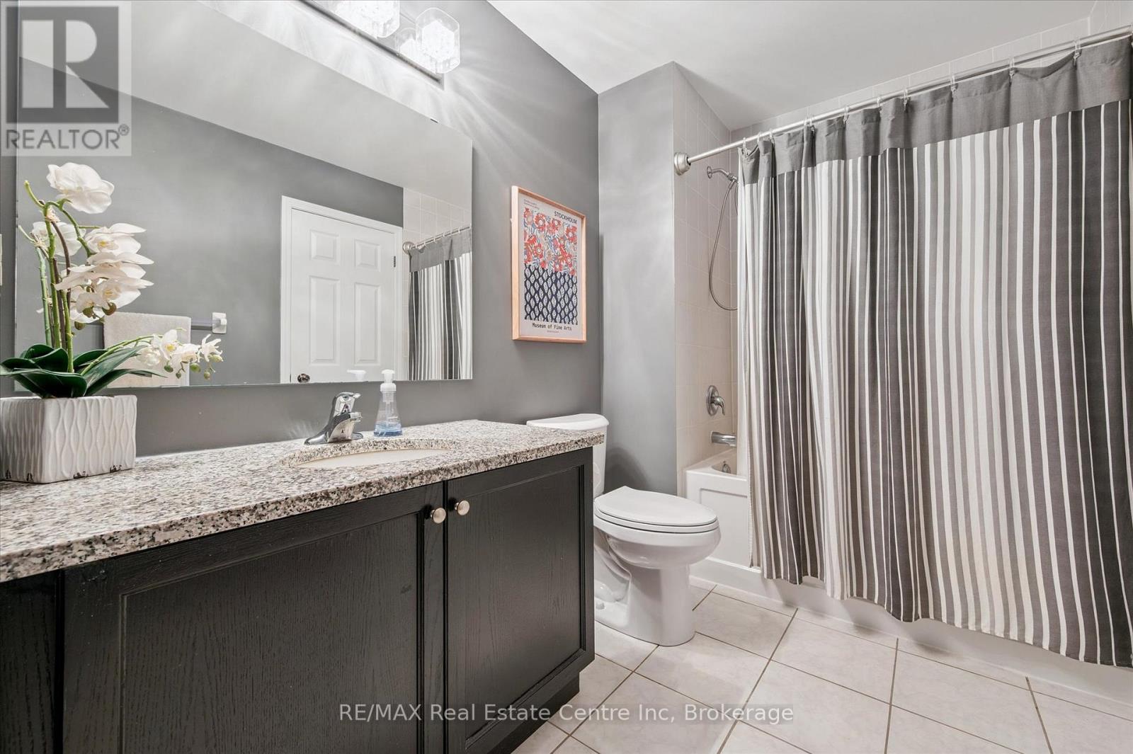 90 Starlight Avenue, Woolwich, Ontario  N0B 1M0 - Photo 10 - X12429028