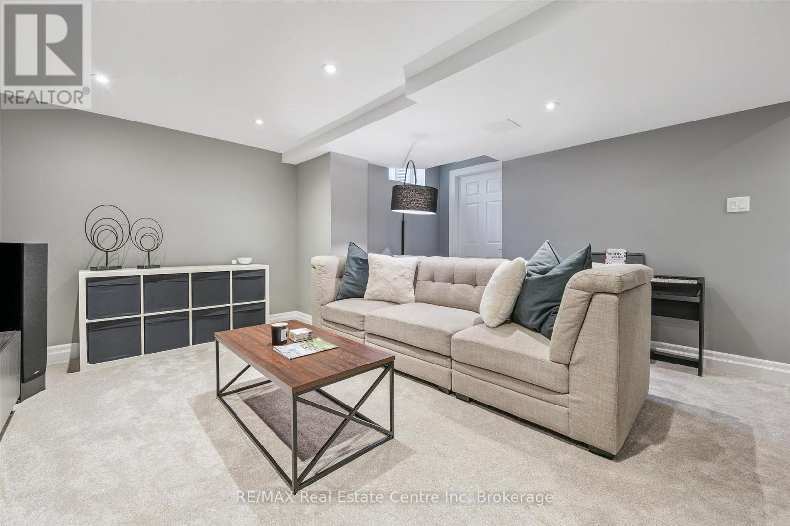 90 Starlight Avenue, Woolwich, Ontario  N0B 1M0 - Photo 15 - X12429028