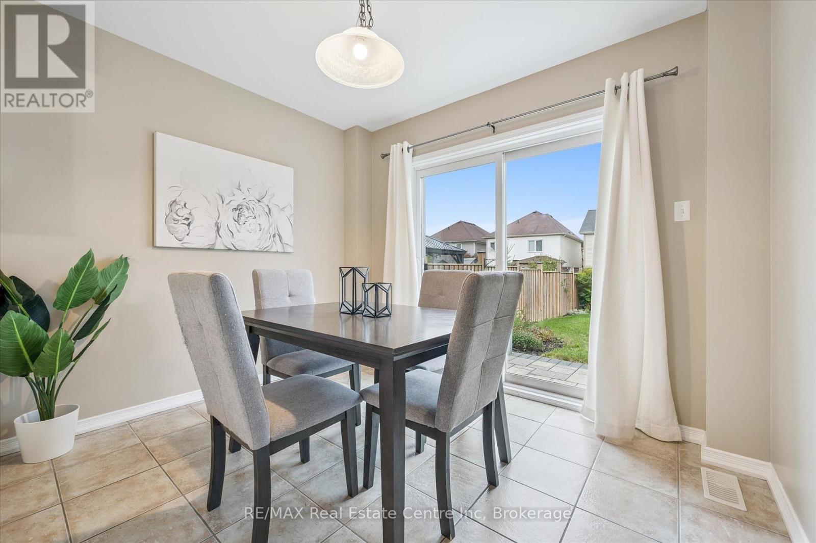 90 Starlight Avenue, Woolwich, Ontario  N0B 1M0 - Photo 6 - X12429028