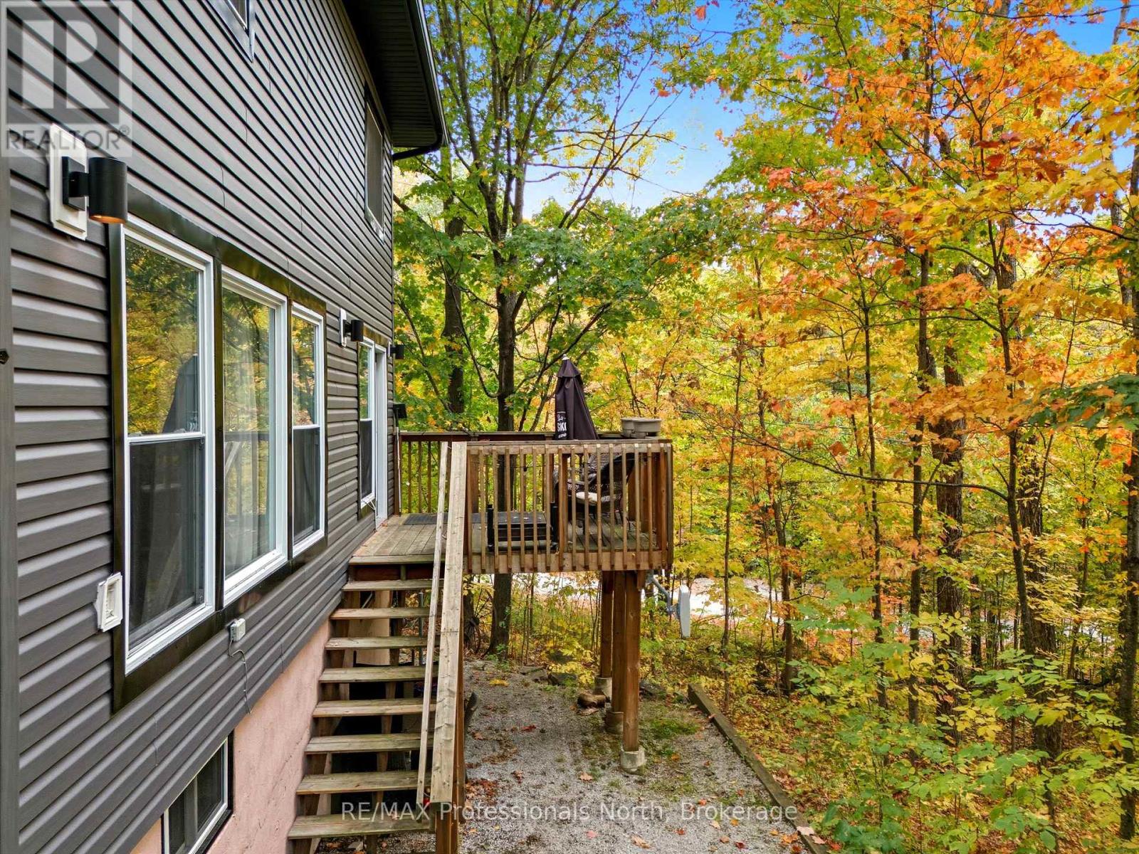 1755 Skyline Drive, Huntsville, Ontario  P1H 1A7 - Photo 13 - X12429037