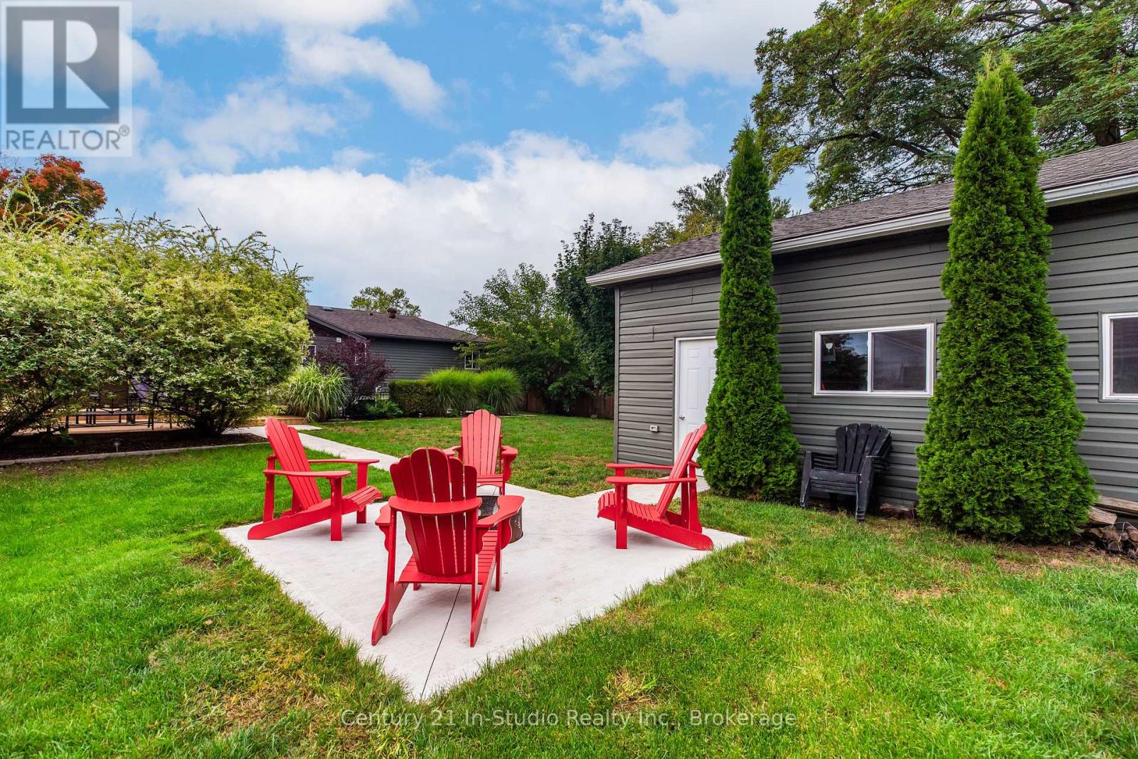 393 Mill Street, Saugeen Shores, Ontario  N0H 2C0 - Photo 15 - X12429050