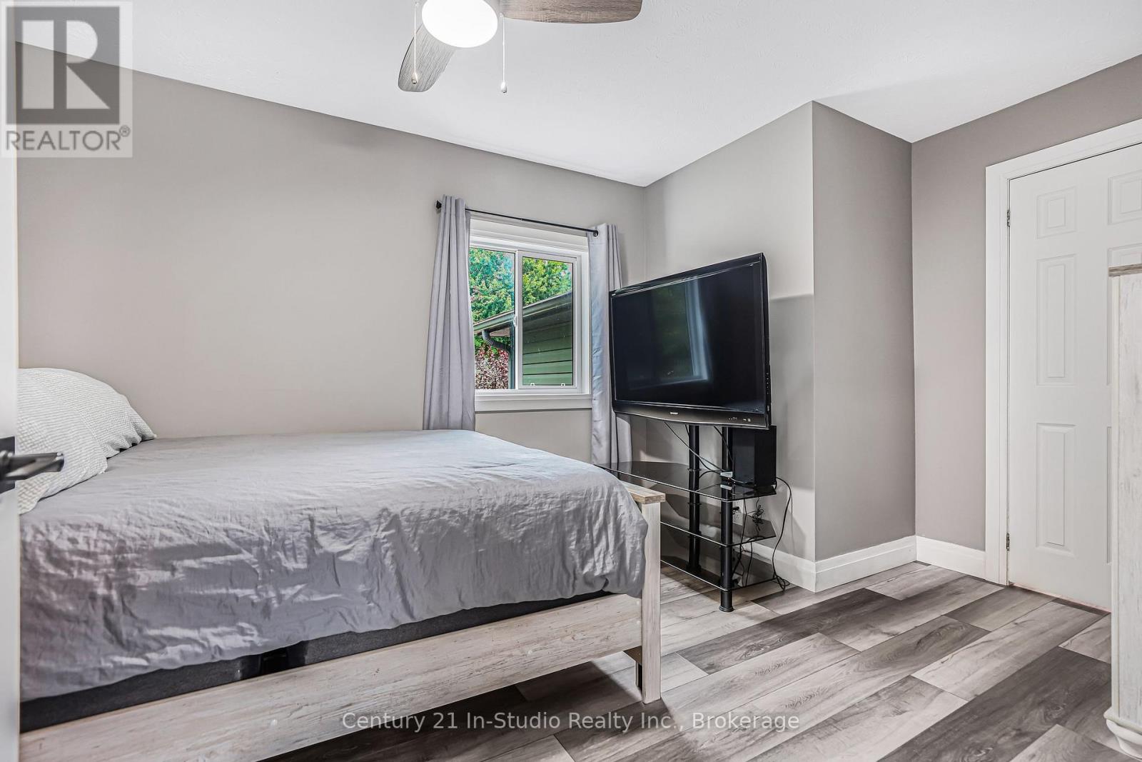 393 Mill Street, Saugeen Shores, Ontario  N0H 2C0 - Photo 25 - X12429050