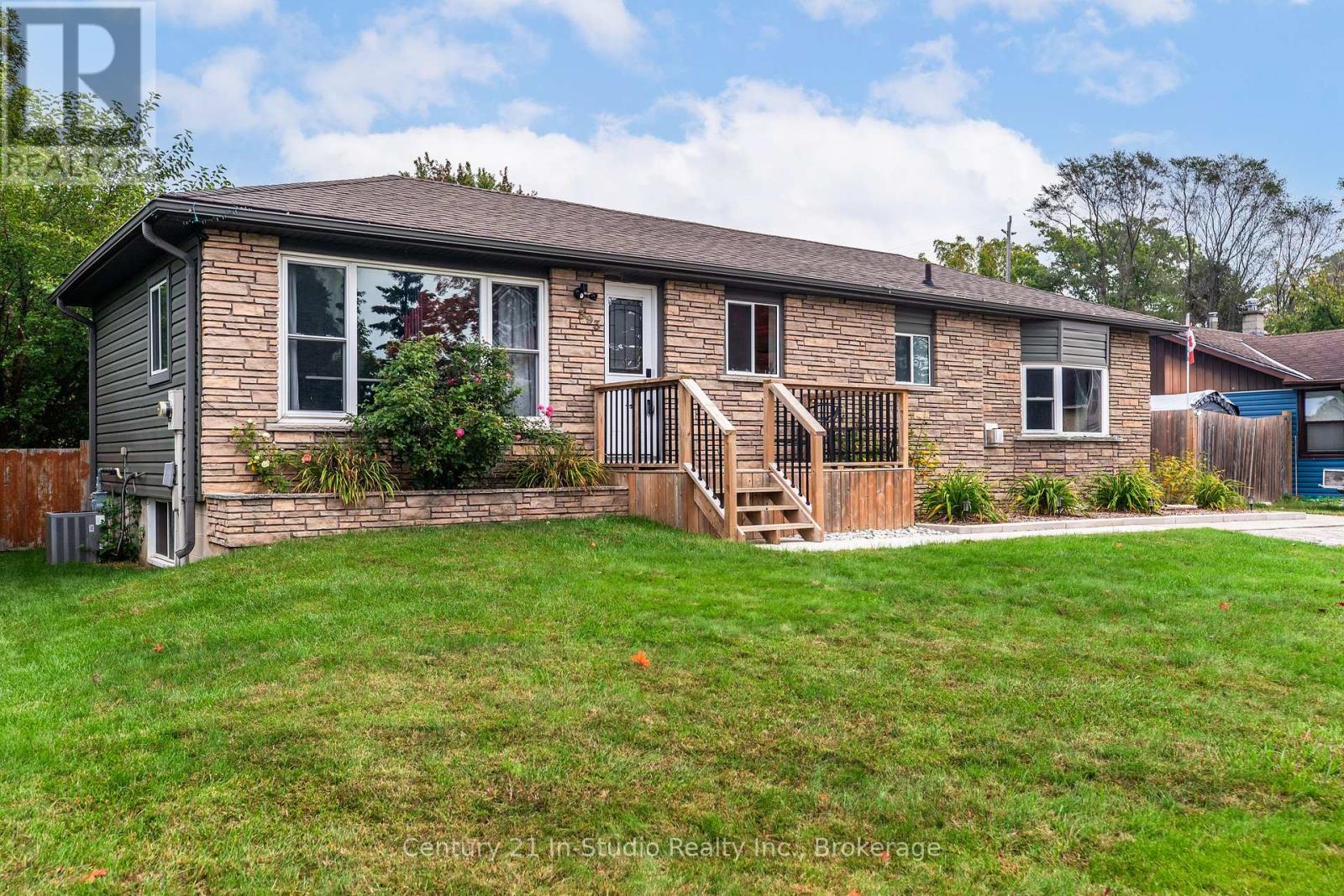 393 Mill Street, Saugeen Shores, Ontario  N0H 2C0 - Photo 3 - X12429050