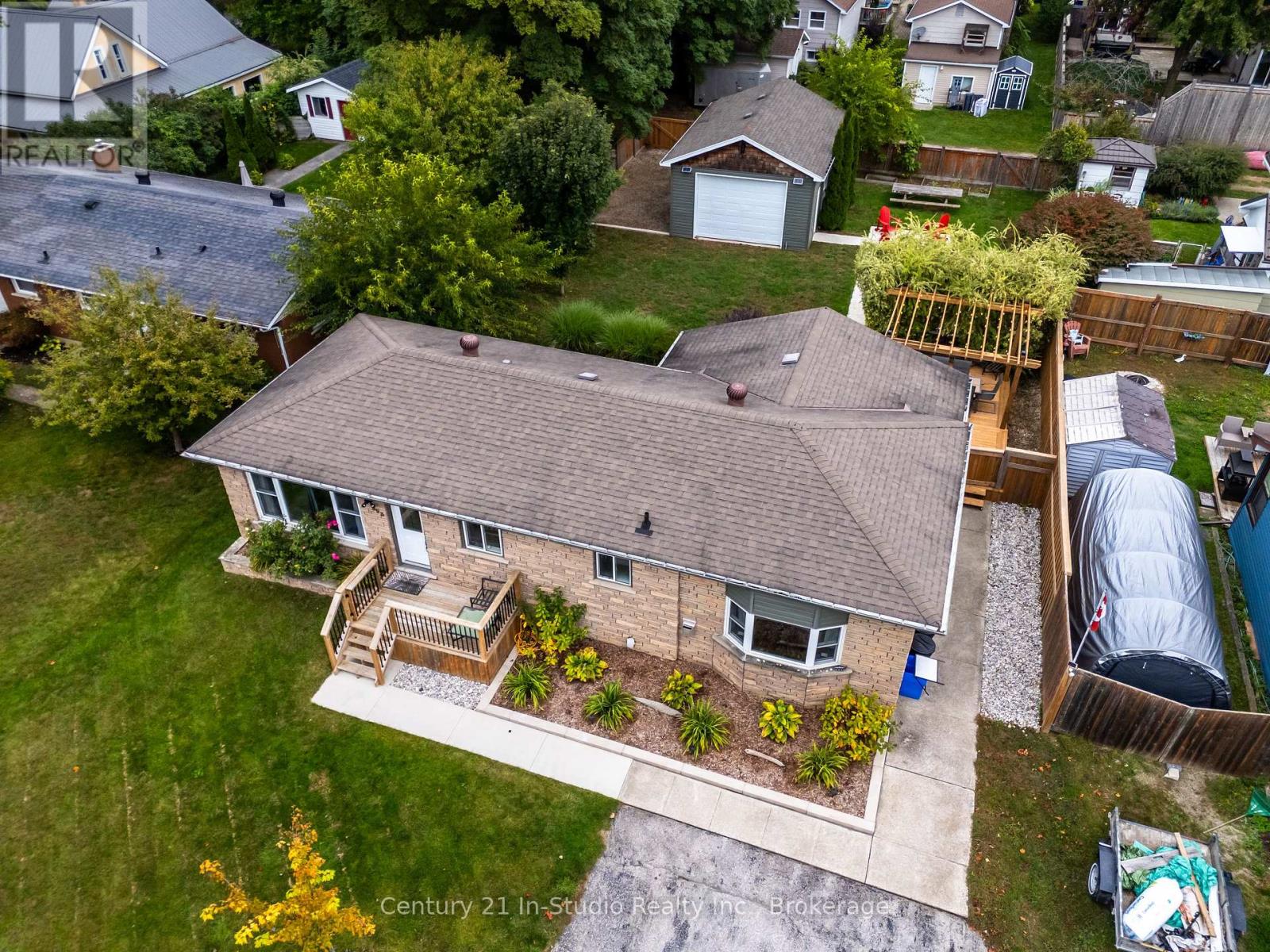 393 Mill Street, Saugeen Shores, Ontario  N0H 2C0 - Photo 4 - X12429050
