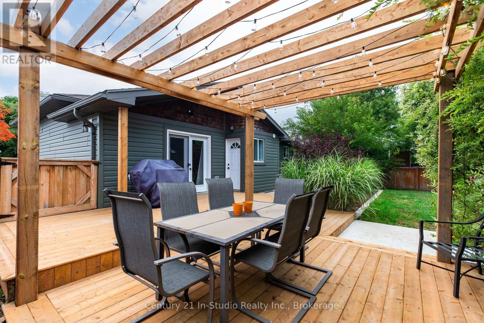 393 Mill Street, Saugeen Shores, Ontario  N0H 2C0 - Photo 9 - X12429050