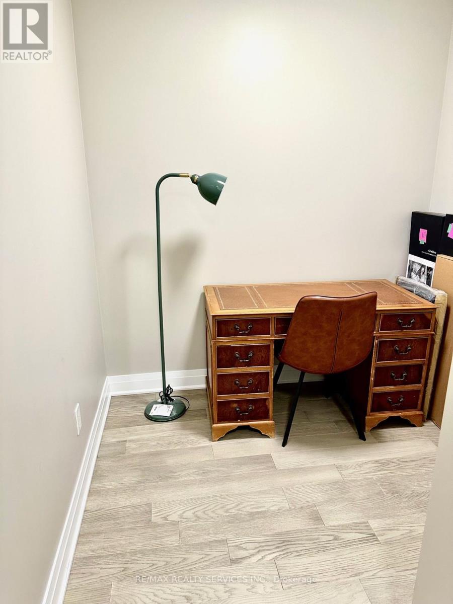 403 - 50 Kaitting Trail W, Oakville, Ontario  L6M 5N3 - Photo 8 - W12347534