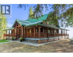 4878 Leopold Road, celista, British Columbia