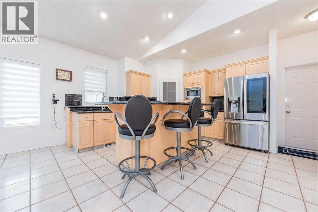 Property at 9705 61 Avenue image 3