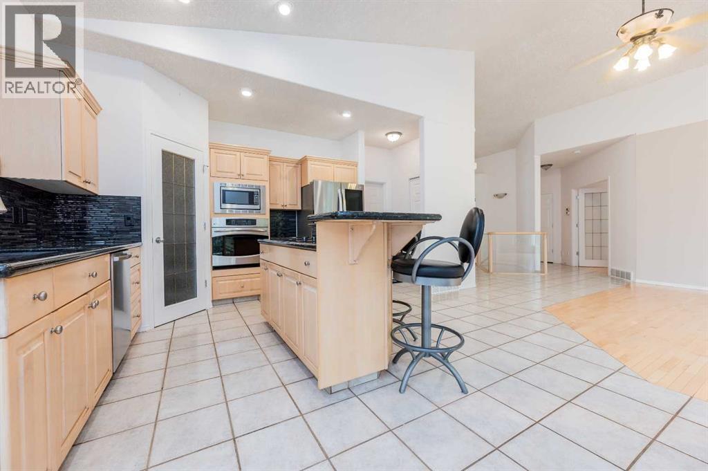 Property at 9705 61 Avenue image 4