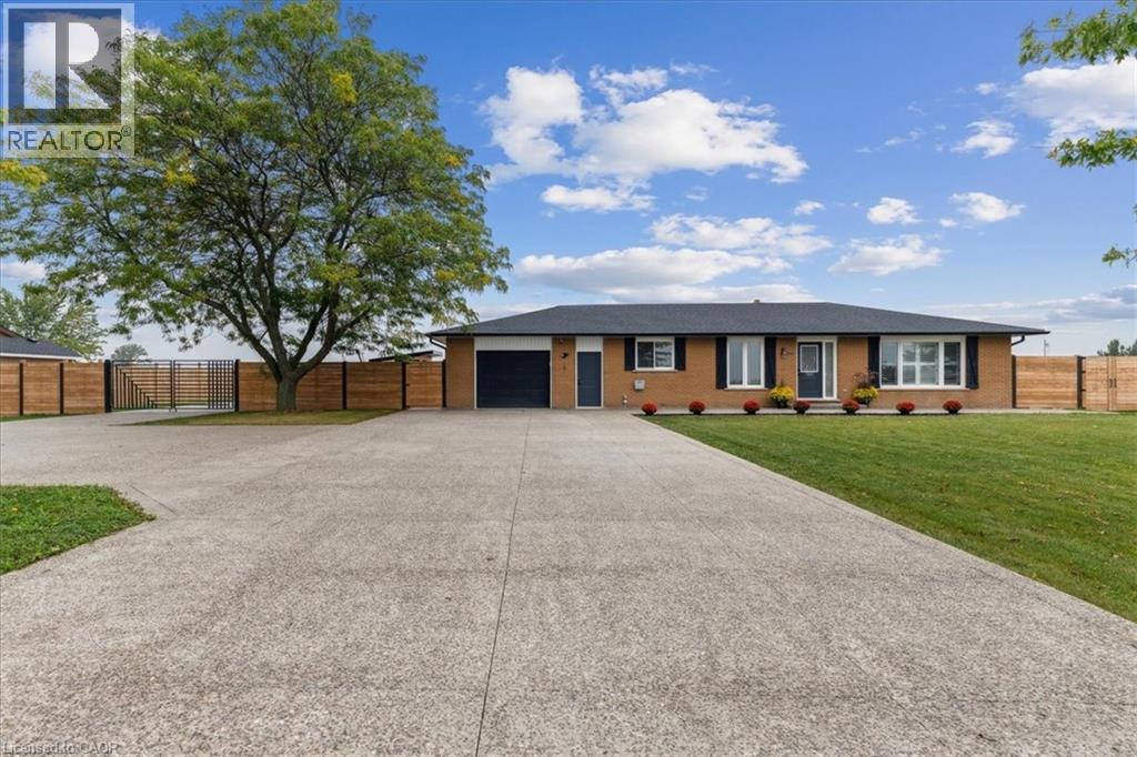 214 Binbrook Road, Glanbrook, Ontario  L0R 1C0 - Photo 1 - 40773838