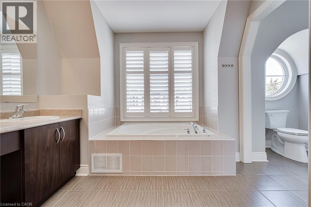 3 Johnson Farm Lane, Toronto, Ontario  M2N 0G6 - Photo 41 - 40773944