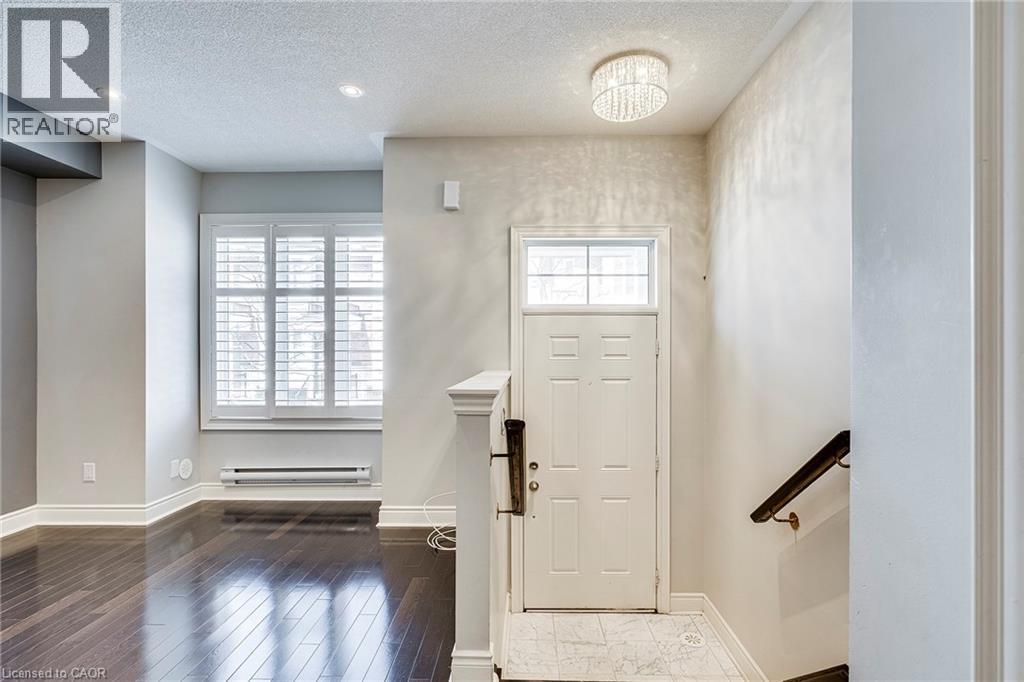 3 Johnson Farm Lane, Toronto, Ontario  M2N 0G6 - Photo 3 - 40773944