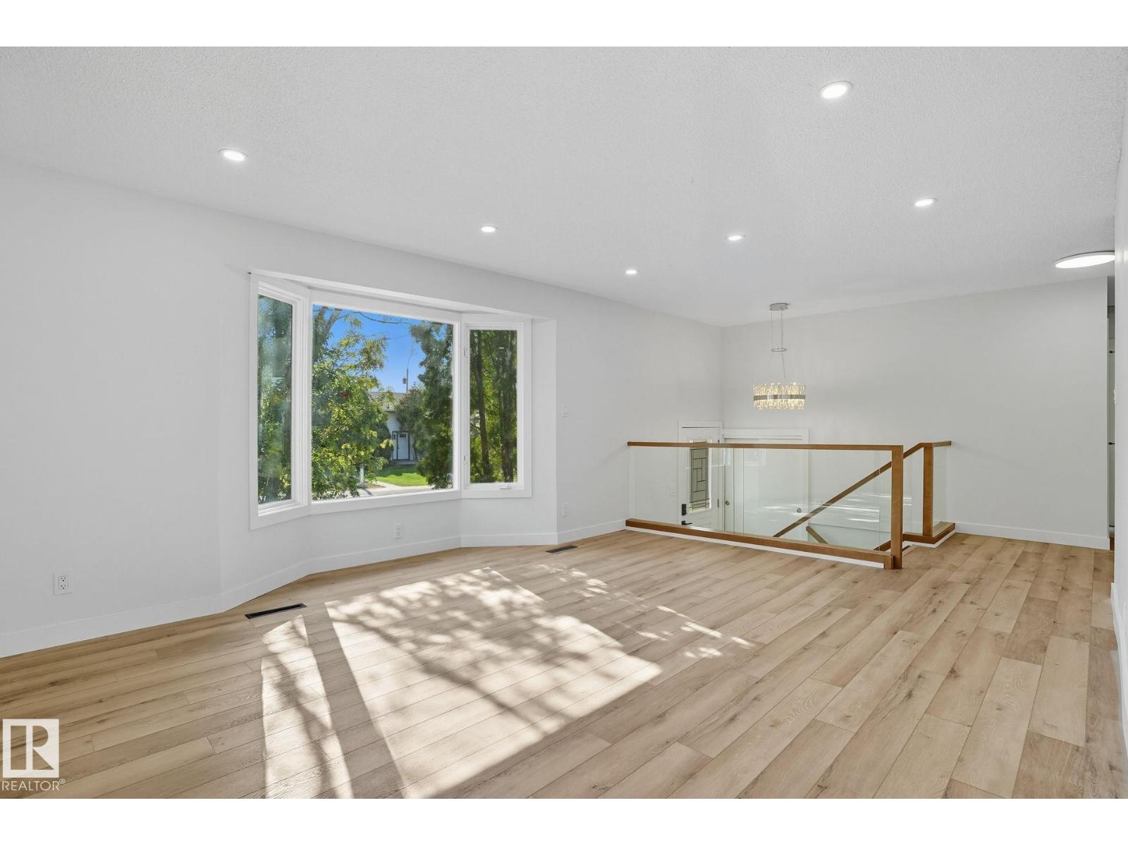 11528 42 Av Nw, Edmonton, Alberta  T6J 0W5 - Photo 7 - E4459668