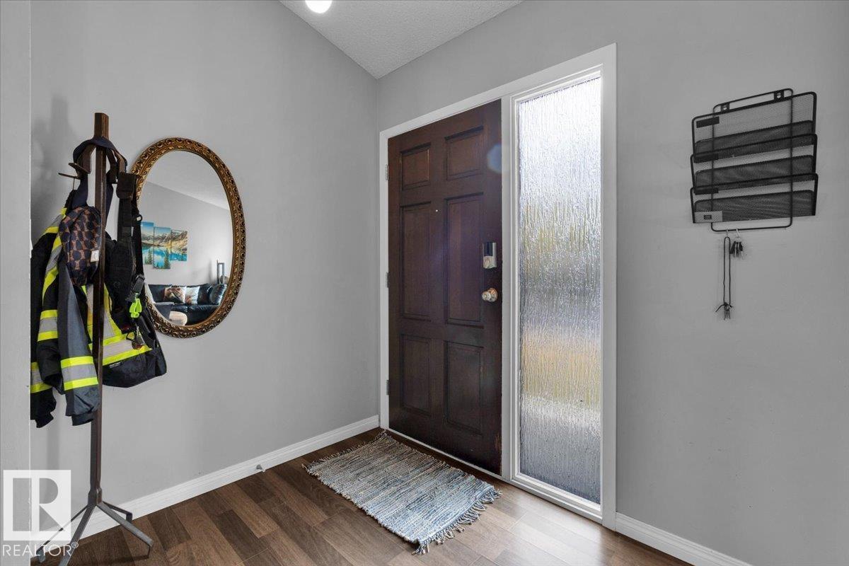 4318 38 St Nw, Edmonton, Alberta  T6L 4K4 - Photo 2 - E4459671