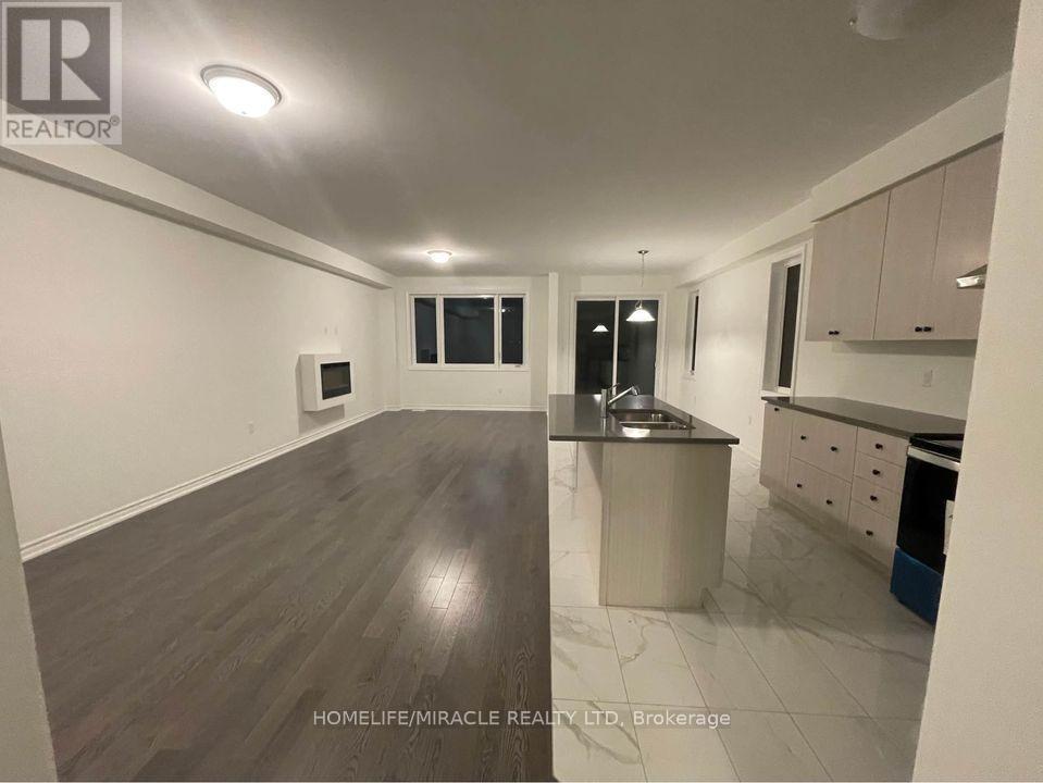41 Spinland Street, Caledon, Ontario  L7C 4K4 - Photo 8 - W12428841